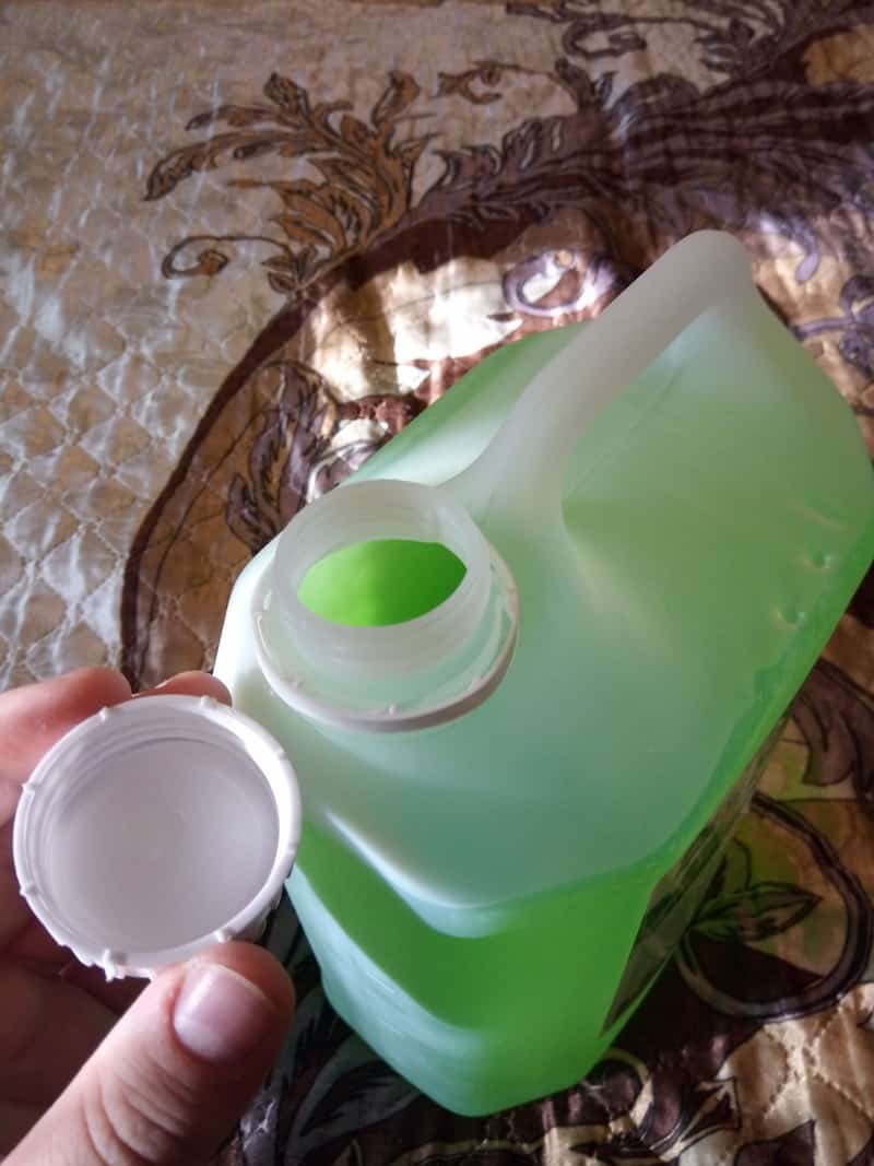 تصویر 2 از مایع دستشویی سبز رنگ با رایحه خنک و دلپذیر